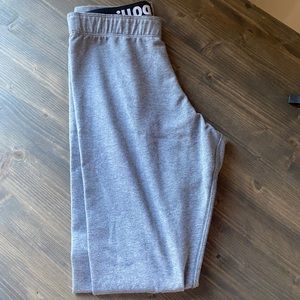 Grey Nike leggings!